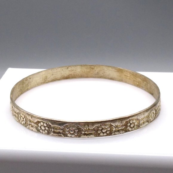 Butterflies and Flowers Bangle Bracelet, Vintage Silver Tone with Repeating - Picture 1 of 4
